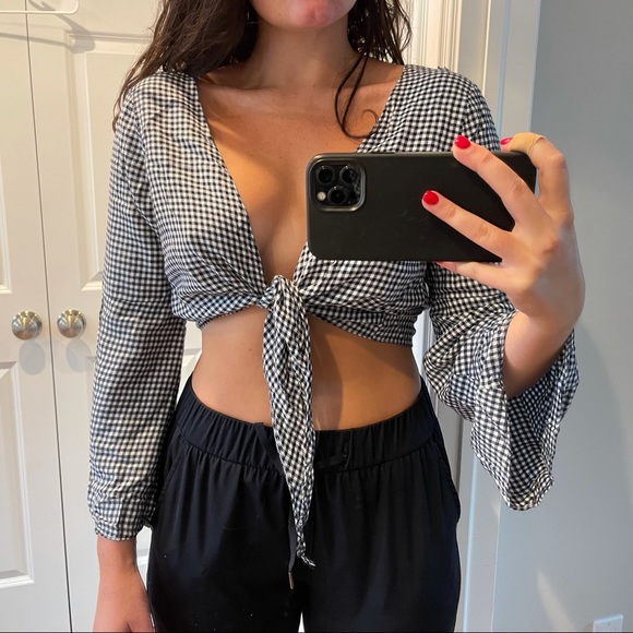 LF Gingham Crop Top with Tie - Never Worn! - Picture 4 of 11